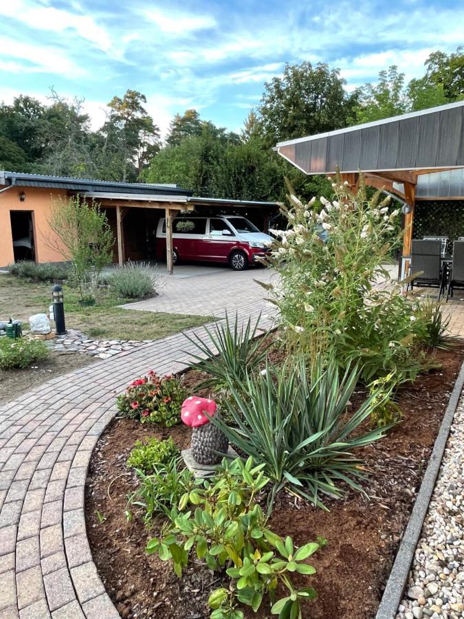 Oase Der Ruhe 1 Apartment Waldsieversdorf Екстериор снимка
