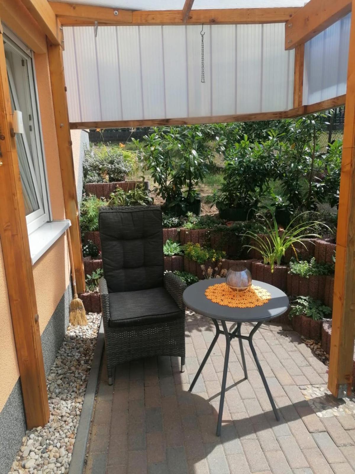 Oase Der Ruhe 1 Apartment Waldsieversdorf Екстериор снимка